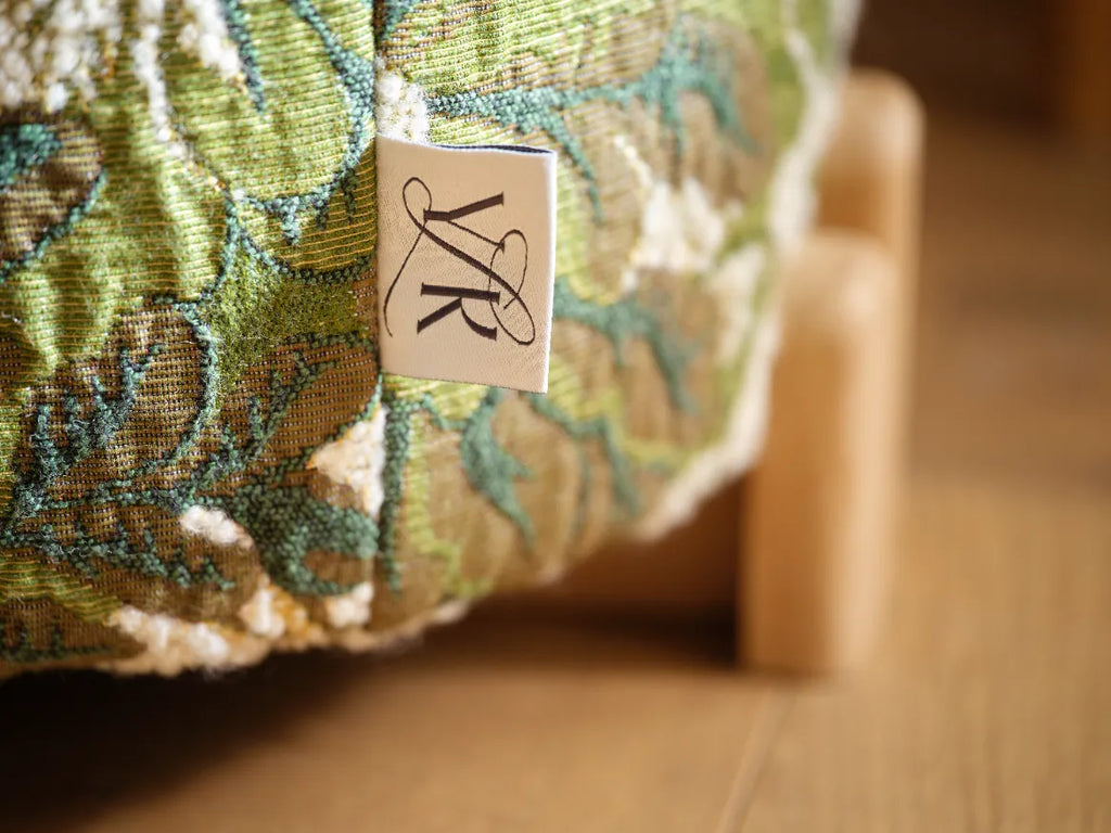 LITTLE KING - INTO THE WILD